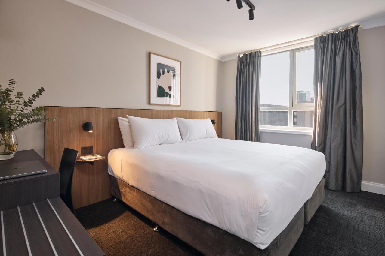 Petite King Room,1408983008:JPEG